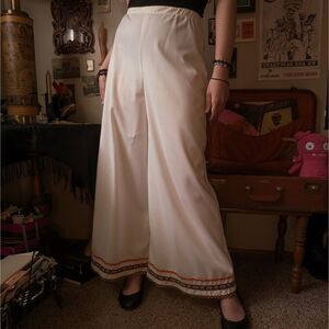 Vintage Wide Leg Embroidered Pants Women's Medium White High Waisted 70s
